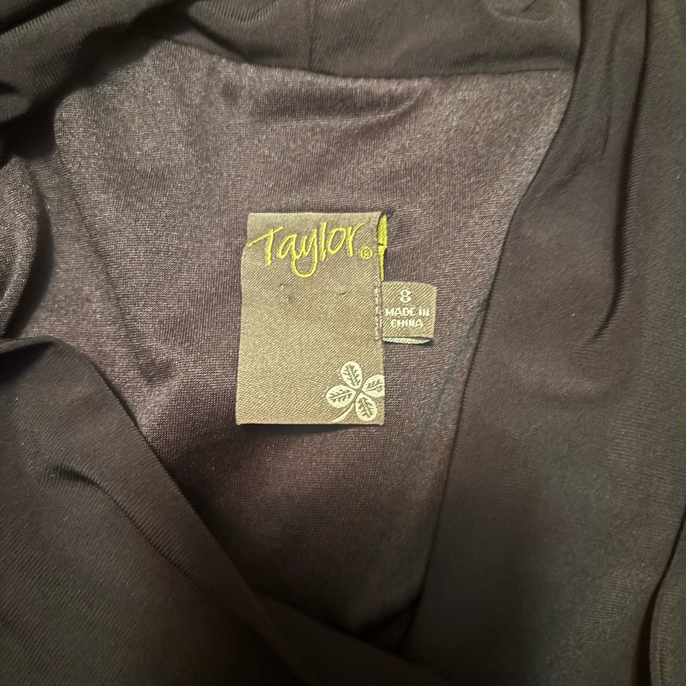 Taylor Black‎ Ruched Sheath Midi Dress - Picture 2 of 9
